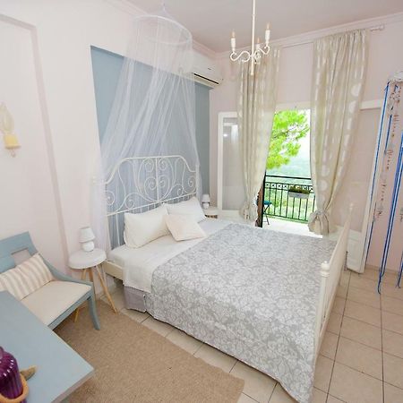 Aurora Apartment Corfu 펠레카스 외부 사진