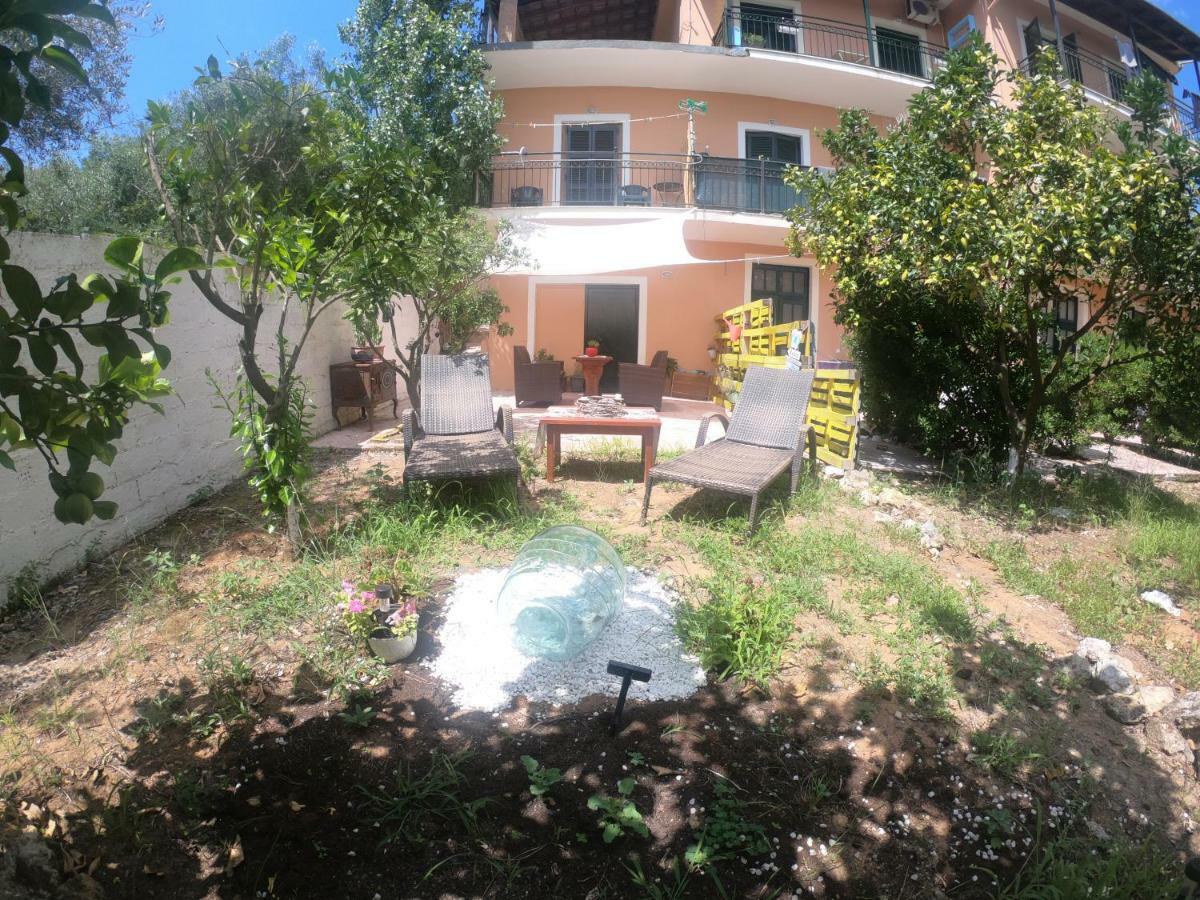 Aurora Apartment Corfu 펠레카스 외부 사진